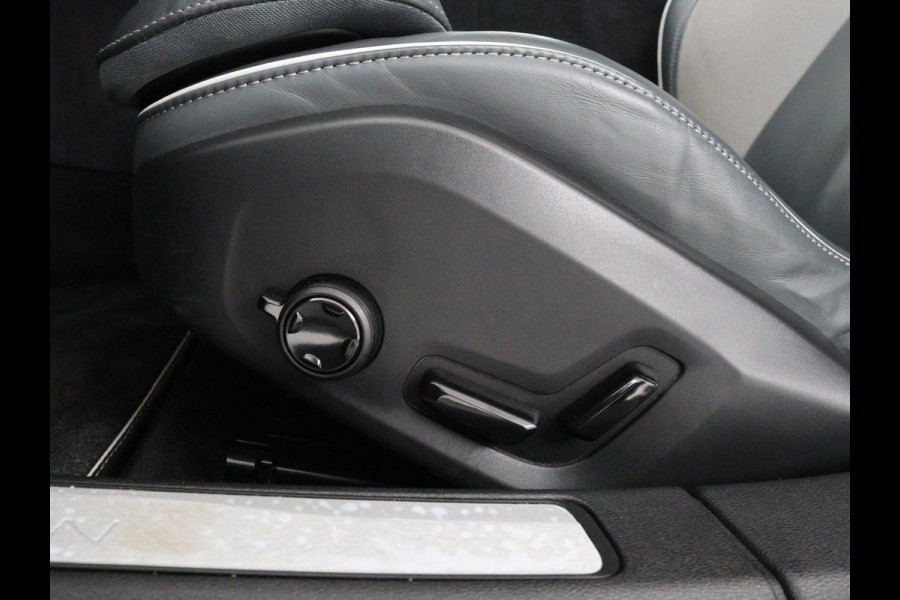 Volvo V60 2.0 T8 Recharge AWD R-Design | Trekhaak | Stoelverwarming | Camera | Harman/Kardon | Adaptive cruise | Memory | Carplay | Navigatie | 19'' lichtmetalen velgen