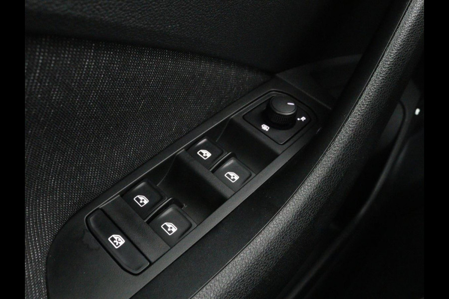 Škoda Kamiq 1.5 TSI Business Edtion | Stoelverwarming | Camera | Trekhaak | Carplay | Keyless | Full LED | Virtual Cockpit | Navigatie | Climate control | Parkeerhulp | Cruise control
