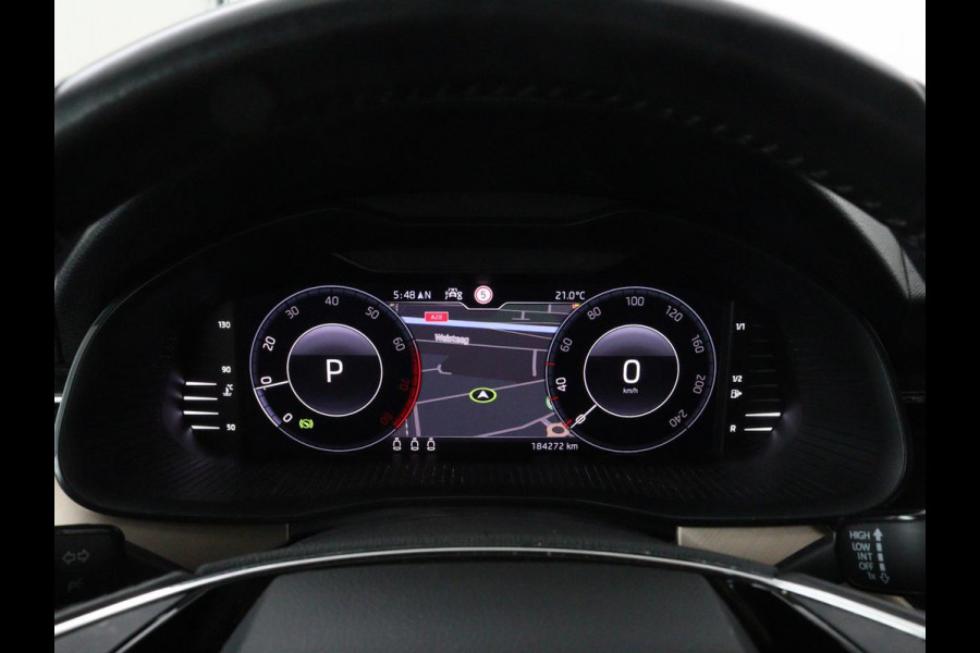 Škoda Kamiq 1.5 TSI Business Edtion | Stoelverwarming | Camera | Trekhaak | Carplay | Keyless | Full LED | Virtual Cockpit | Navigatie | Climate control | Parkeerhulp | Cruise control