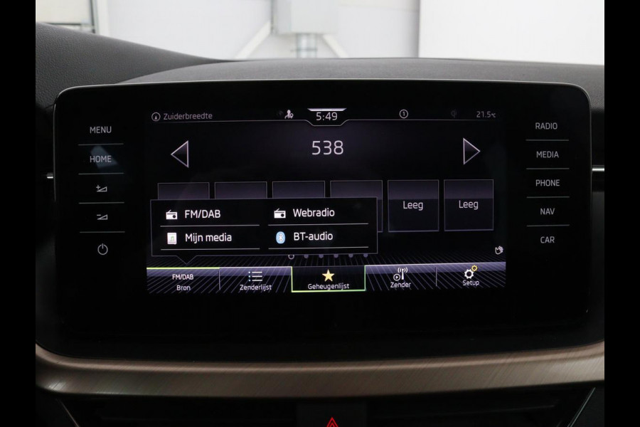 Škoda Kamiq 1.5 TSI Business Edtion | Stoelverwarming | Camera | Trekhaak | Carplay | Keyless | Full LED | Virtual Cockpit | Navigatie | Climate control | Parkeerhulp | Cruise control