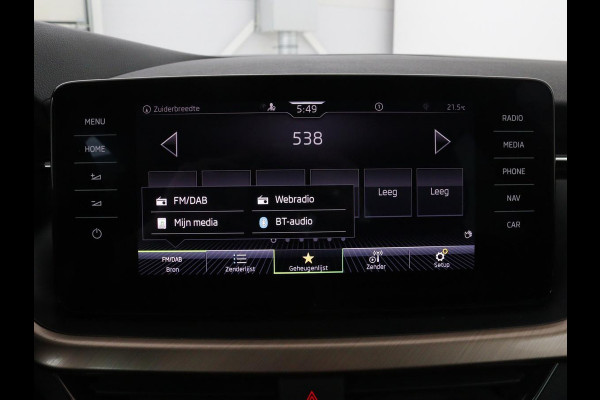 Škoda Kamiq 1.5 TSI Business Edtion | Stoelverwarming | Camera | Trekhaak | Carplay | Keyless | Full LED | Virtual Cockpit | Navigatie | Climate control | Parkeerhulp | Cruise control