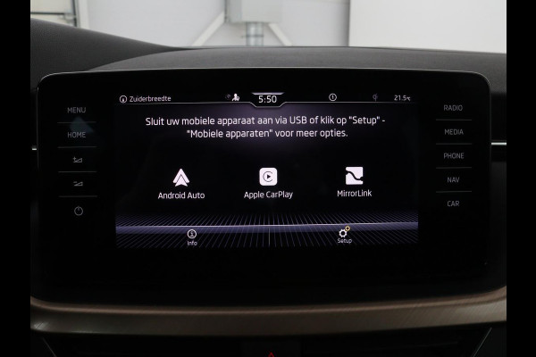 Škoda Kamiq 1.5 TSI Business Edtion | Stoelverwarming | Camera | Trekhaak | Carplay | Keyless | Full LED | Virtual Cockpit | Navigatie | Climate control | Parkeerhulp | Cruise control