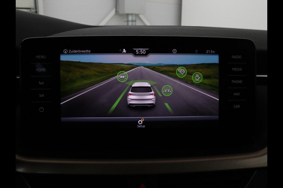 Škoda Kamiq 1.5 TSI Business Edtion | Stoelverwarming | Camera | Trekhaak | Carplay | Keyless | Full LED | Virtual Cockpit | Navigatie | Climate control | Parkeerhulp | Cruise control