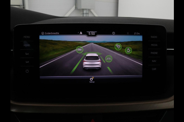 Škoda Kamiq 1.5 TSI Business Edtion | Stoelverwarming | Camera | Trekhaak | Carplay | Keyless | Full LED | Virtual Cockpit | Navigatie | Climate control | Parkeerhulp | Cruise control