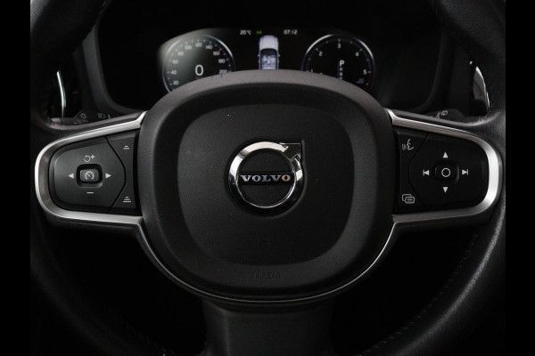 Volvo V60 2.0 D4 Momentum | 1e eigenaar | Panoramadak | Leder | Trekhaak | Stoelverwarming | Carplay | Navigatie | Full LED