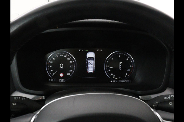 Volvo V60 2.0 D4 Momentum | 1e eigenaar | Panoramadak | Leder | Trekhaak | Stoelverwarming | Carplay | Navigatie | Full LED