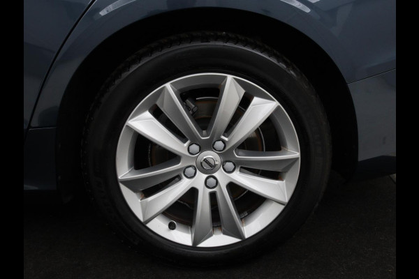 Volvo V60 2.0 D4 Momentum | 1e eigenaar | Panoramadak | Leder | Trekhaak | Stoelverwarming | Carplay | Navigatie | Full LED