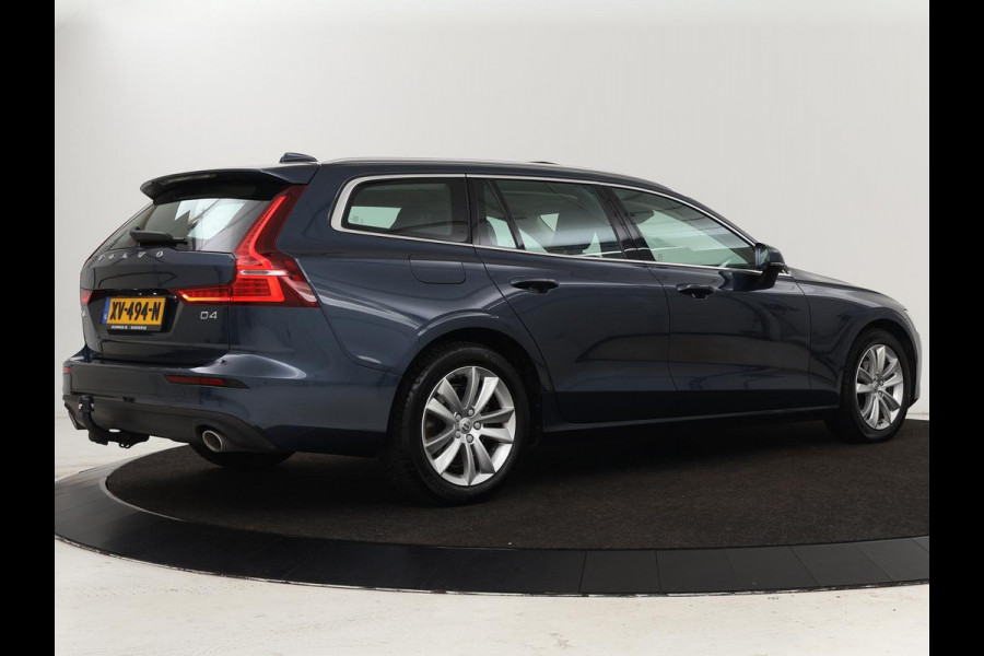 Volvo V60 2.0 D4 Momentum | 1e eigenaar | Panoramadak | Leder | Trekhaak | Stoelverwarming | Carplay | Navigatie | Full LED