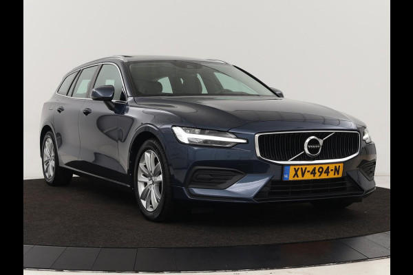 Volvo V60 2.0 D4 Momentum | 1e eigenaar | Panoramadak | Leder | Trekhaak | Stoelverwarming | Carplay | Navigatie | Full LED