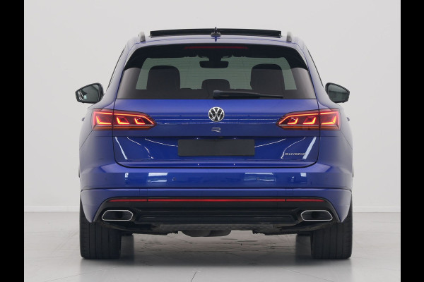 Volkswagen Touareg 3.0 TSi 4MOTION R 463pk Luchtvering Panorama Stoelverkoeling/verwarming 360Camera Carplay Navigatie 2