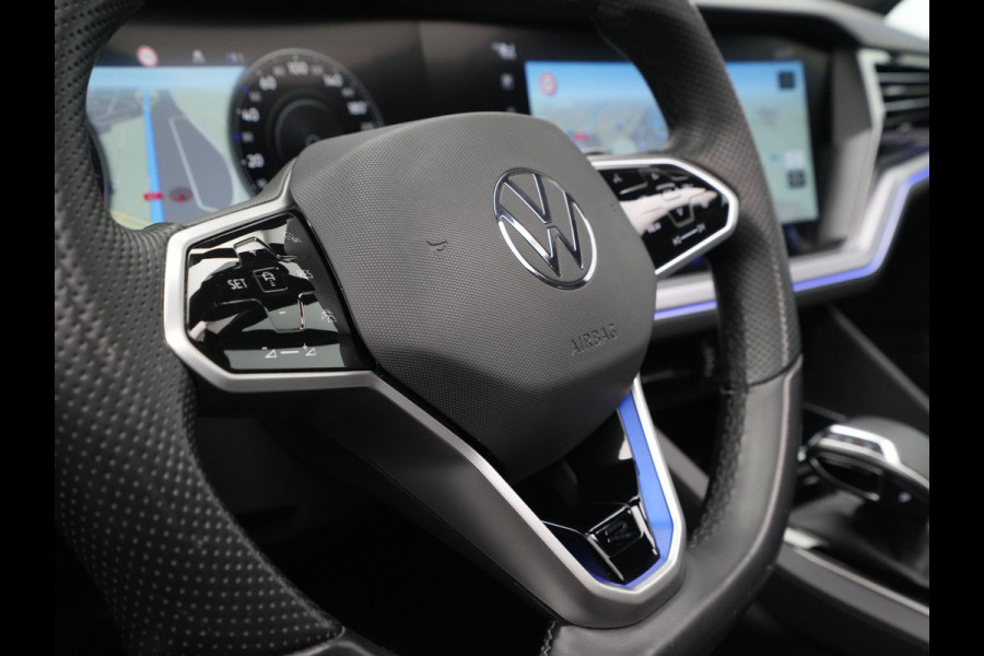 Volkswagen Touareg 3.0 TSi 4MOTION R 463pk Luchtvering Panorama Stoelverkoeling/verwarming 360Camera Carplay Navigatie 2