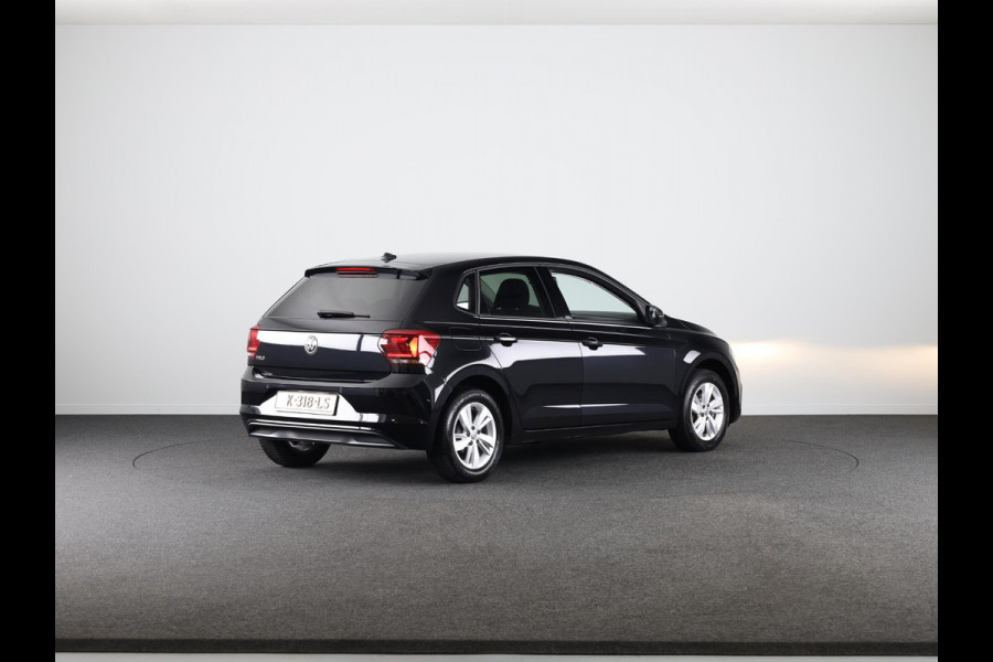 Volkswagen Polo 1.0 TSI Comfortline 95 pk | Navigatie | Parkeersensoren | Adaptieve cruise control | Apple Carplay/Android Auto |