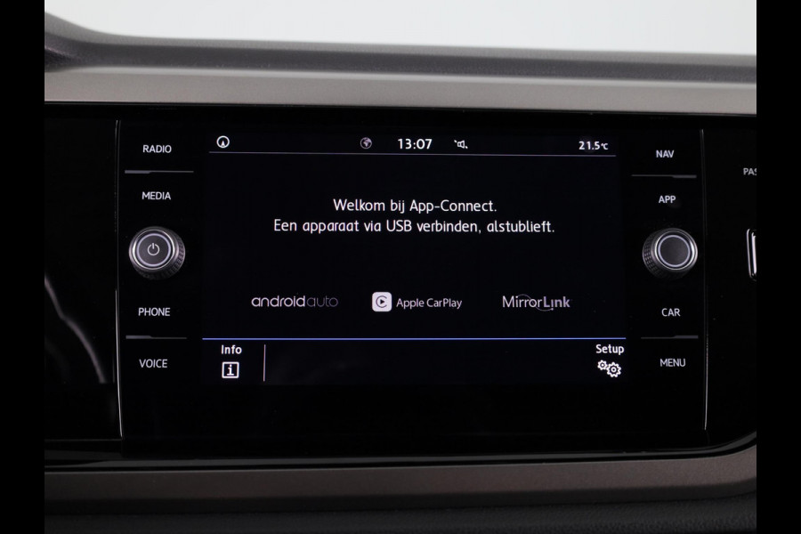 Volkswagen Polo 1.0 TSI Comfortline 95 pk | Navigatie | Parkeersensoren | Adaptieve cruise control | Apple Carplay/Android Auto |