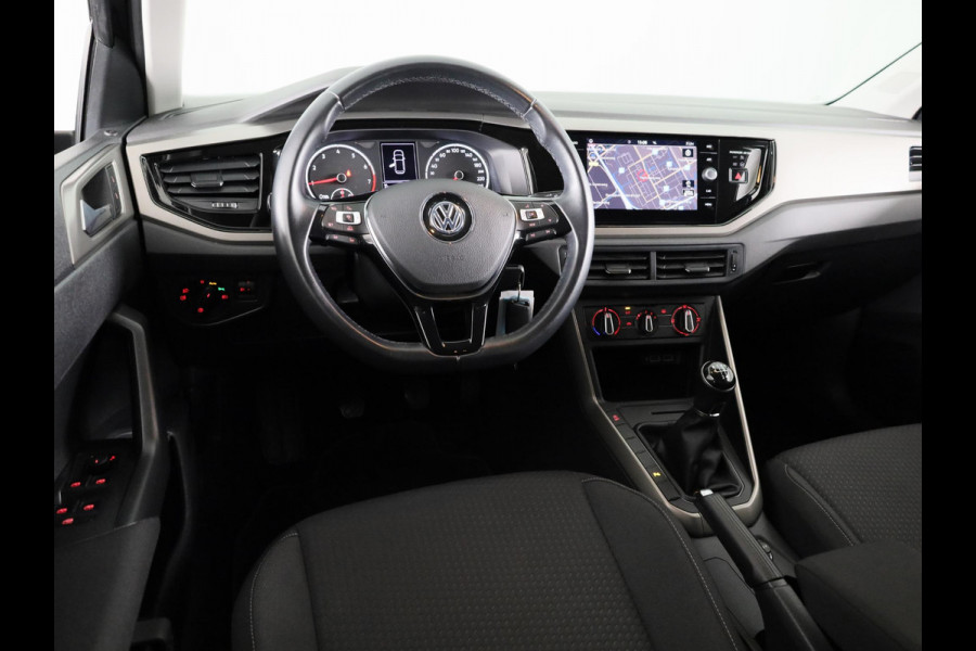 Volkswagen Polo 1.0 TSI Comfortline 95 pk | Navigatie | Parkeersensoren | Adaptieve cruise control | Apple Carplay/Android Auto |