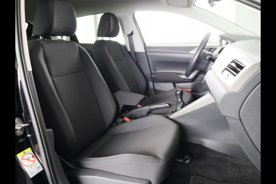 Volkswagen Polo 1.0 TSI Comfortline 95 pk | Navigatie | Parkeersensoren | Adaptieve cruise control | Apple Carplay/Android Auto |