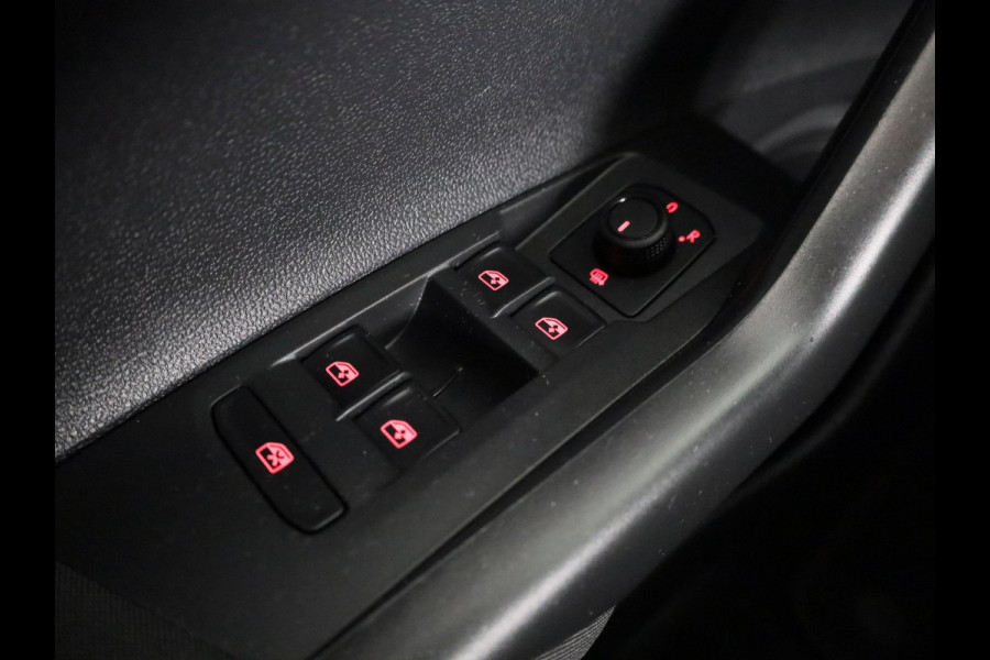 Volkswagen Polo 1.0 TSI Comfortline 95 pk | Navigatie | Parkeersensoren | Adaptieve cruise control | Apple Carplay/Android Auto |