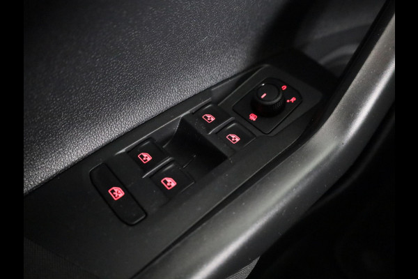 Volkswagen Polo 1.0 TSI Comfortline 95 pk | Navigatie | Parkeersensoren | Adaptieve cruise control | Apple Carplay/Android Auto |