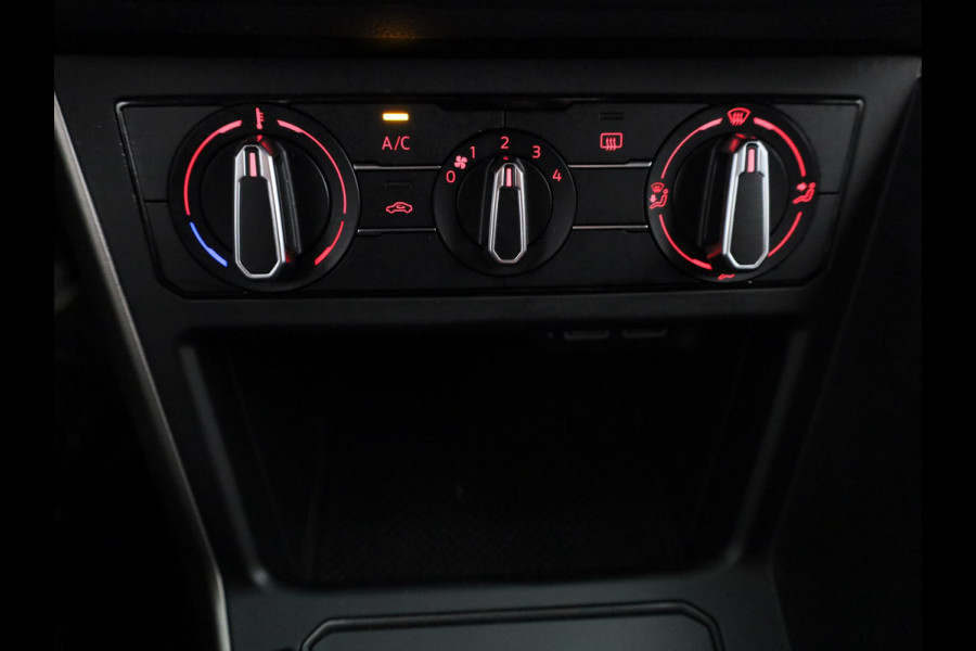 Volkswagen Polo 1.0 TSI Comfortline 95 pk | Navigatie | Parkeersensoren | Adaptieve cruise control | Apple Carplay/Android Auto |