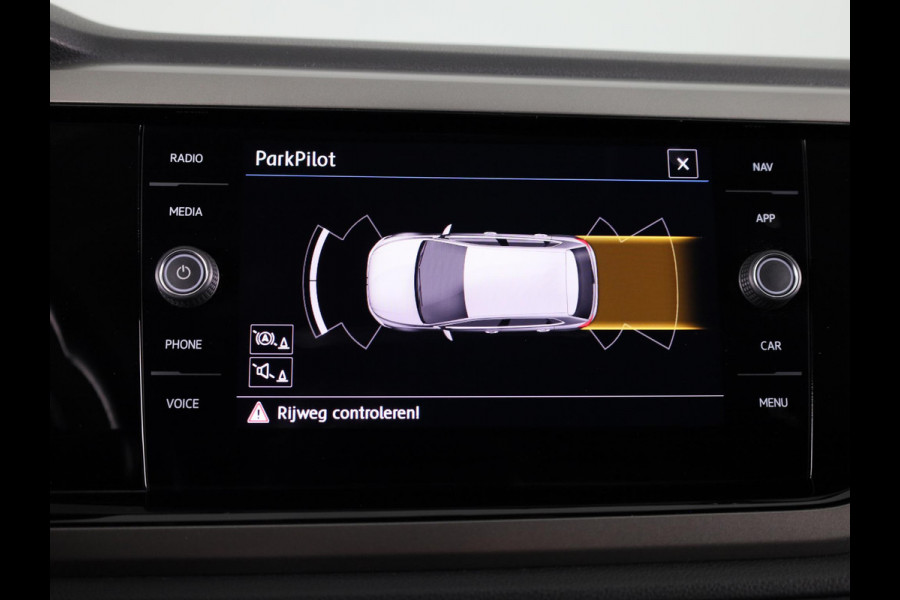 Volkswagen Polo 1.0 TSI Comfortline 95 pk | Navigatie | Parkeersensoren | Adaptieve cruise control | Apple Carplay/Android Auto |