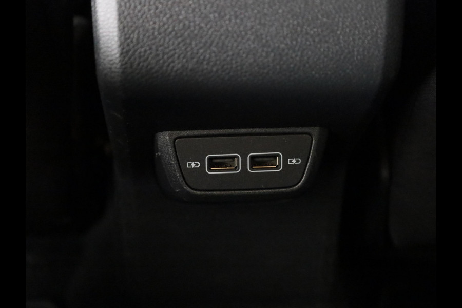 Volkswagen Polo 1.0 TSI Comfortline 95 pk | Navigatie | Parkeersensoren | Adaptieve cruise control | Apple Carplay/Android Auto |