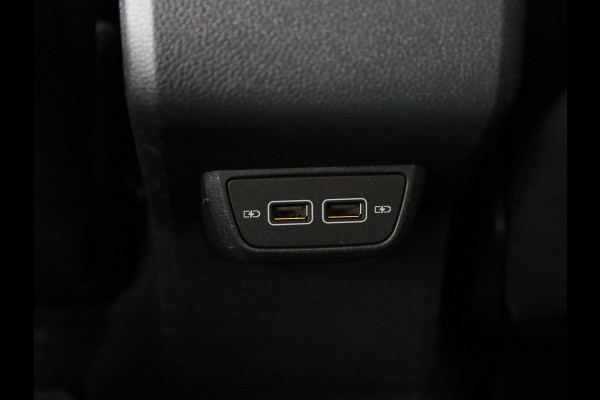 Volkswagen Polo 1.0 TSI Comfortline 95 pk | Navigatie | Parkeersensoren | Adaptieve cruise control | Apple Carplay/Android Auto |