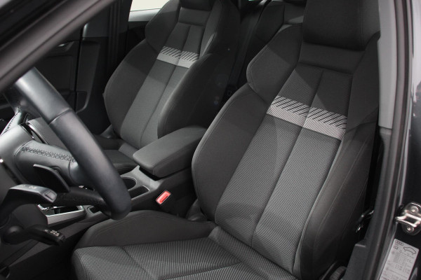 Audi A3 Sportback 35 TFSI 150pk S-Tronic Prestige | Panorama dak | Climate control | Navigatie | Appel Carplay/Android Auto | Electrisch bedienbare achterklep | Led | Dab | Virtual Cockpit | Adaptive Cruise Control | 17"LMV
