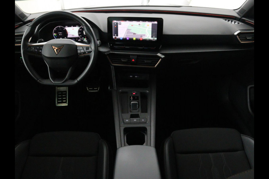 CUPRA Leon 1.4 e-Hybrid | Carplay | Stuurverwarming | Navigatie | Sfeerverlichting | Full LED | Keyless | Sportstoelen | Parkeerhulp | PHEV