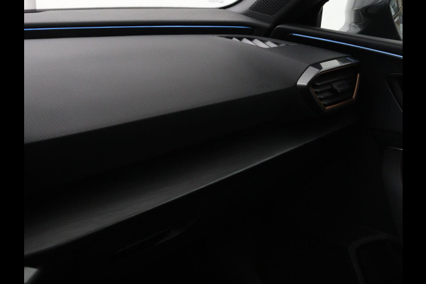 CUPRA Leon 1.4 e-Hybrid | Carplay | Stuurverwarming | Navigatie | Sfeerverlichting | Full LED | Keyless | Sportstoelen | Parkeerhulp | PHEV