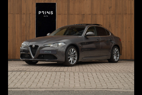 Alfa Romeo Giulia 2.0T Super | Pano-dak | Leder | CarPlay | Veloce bumper | Camera