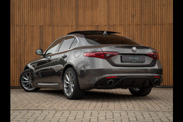 Alfa Romeo Giulia 2.0T Super | Pano-dak | Leder | CarPlay | Veloce bumper | Camera