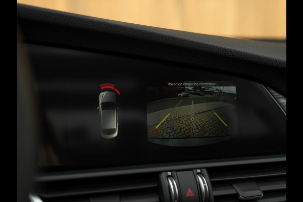 Alfa Romeo Giulia 2.0T Super | Pano-dak | Leder | CarPlay | Veloce bumper | Camera