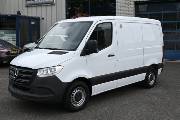 Mercedes-Benz Sprinter 311 CDI L1H1 RWD MBUX met camera, Apple Carplay/Android Auto, Standkachel