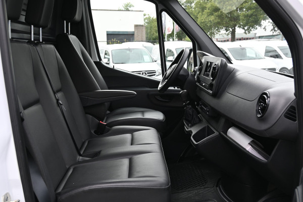 Mercedes-Benz Sprinter 311 CDI L1H1 RWD MBUX met camera, Apple Carplay/Android Auto, Standkachel