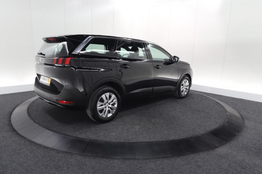 Peugeot 5008 PureTech 130 EAT8 Active Pack | 7 Zitplaatsen | Camera | Navigatie | Apple Carplay | Parkeersensoren