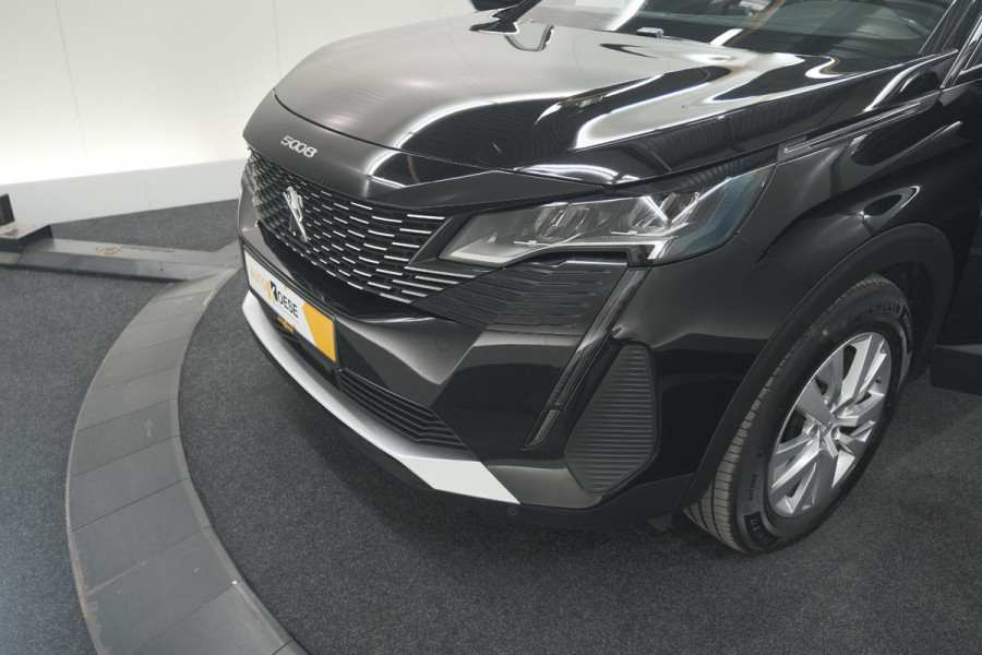 Peugeot 5008 PureTech 130 EAT8 Active Pack | 7 Zitplaatsen | Camera | Navigatie | Apple Carplay | Parkeersensoren