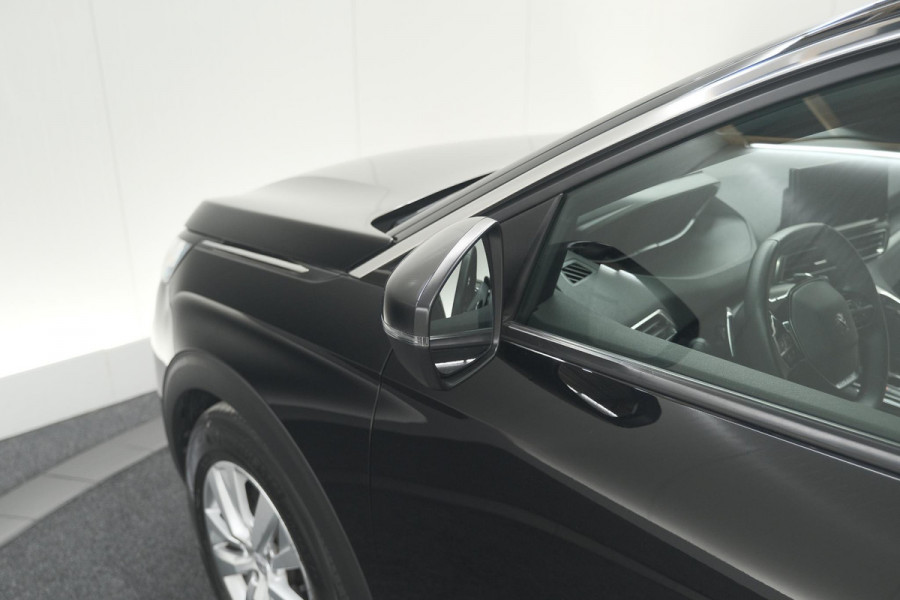 Peugeot 5008 PureTech 130 EAT8 Active Pack | 7 Zitplaatsen | Camera | Navigatie | Apple Carplay | Parkeersensoren