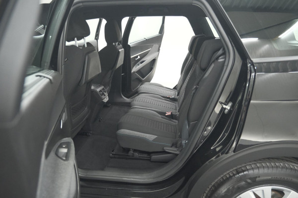 Peugeot 5008 PureTech 130 EAT8 Active Pack | 7 Zitplaatsen | Camera | Navigatie | Apple Carplay | Parkeersensoren