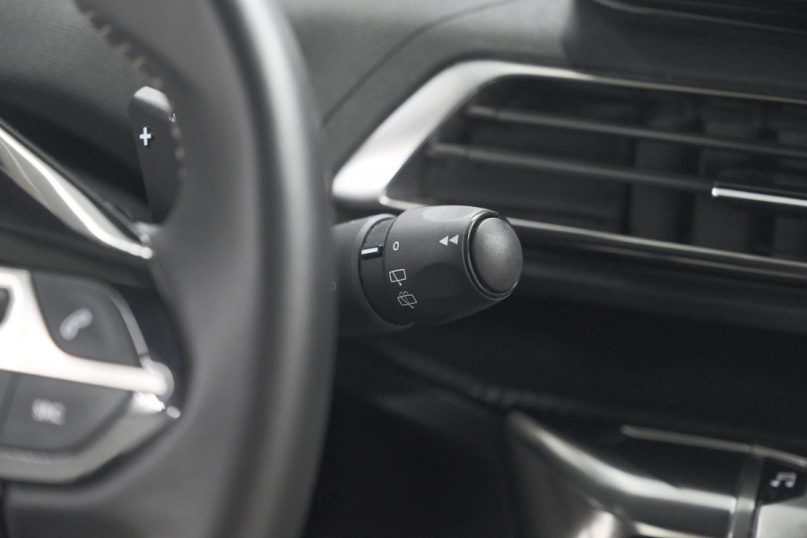 Peugeot 5008 PureTech 130 EAT8 Active Pack | 7 Zitplaatsen | Camera | Navigatie | Apple Carplay | Parkeersensoren