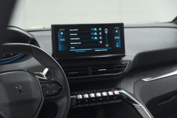 Peugeot 5008 PureTech 130 EAT8 Active Pack | 7 Zitplaatsen | Camera | Navigatie | Apple Carplay | Parkeersensoren