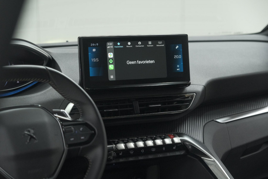 Peugeot 5008 PureTech 130 EAT8 Active Pack | 7 Zitplaatsen | Camera | Navigatie | Apple Carplay | Parkeersensoren