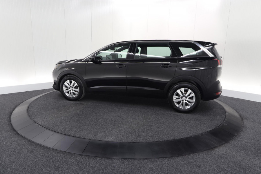 Peugeot 5008 PureTech 130 EAT8 Active Pack | 7 Zitplaatsen | Camera | Navigatie | Apple Carplay | Parkeersensoren