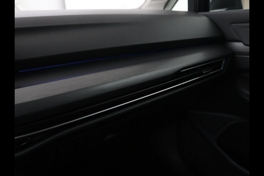 Volkswagen Golf 1.4 TSI e-Hybrid Style | Stoel & stuurverwarming | Massage | Adaptive cruise | Carplay | Memory | Navigatie | Sfeerverlichting
