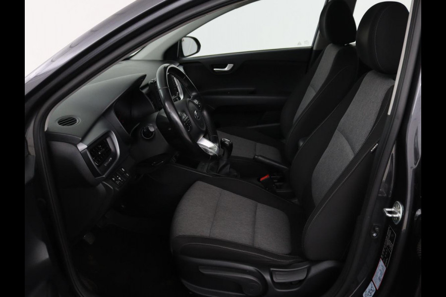 Kia Stonic 1.0 T-GDi ComfortPlusLine Navigator | Trekhaak | Camera | Carplay | Navigatie | Cruise control | Airco | Bluetooth | Parkeerhulp