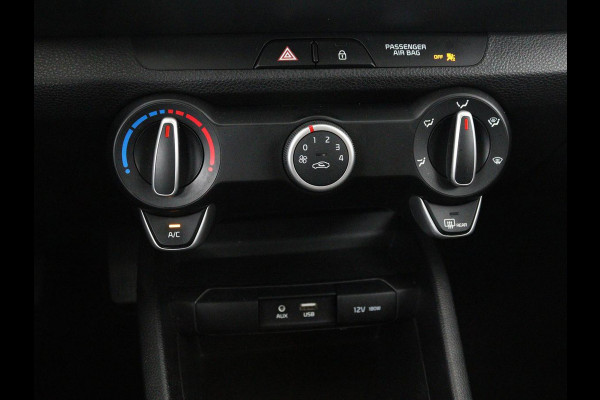 Kia Stonic 1.0 T-GDi ComfortPlusLine Navigator | Trekhaak | Camera | Carplay | Navigatie | Cruise control | Airco | Bluetooth | Parkeerhulp
