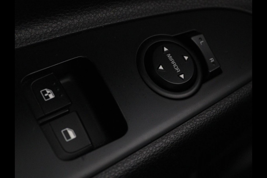 Kia Stonic 1.0 T-GDi ComfortPlusLine Navigator | Trekhaak | Camera | Carplay | Navigatie | Cruise control | Airco | Bluetooth | Parkeerhulp