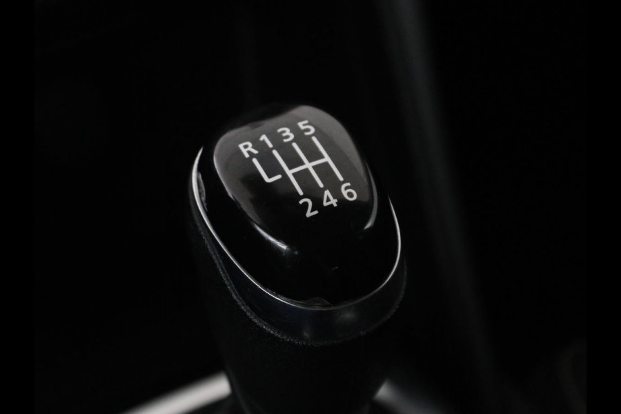 Renault Mégane 1.5 dCi Zen | Trekhaak | Navigatie | Climate control | Parkeerhulp | Bluetooth | Cruise control