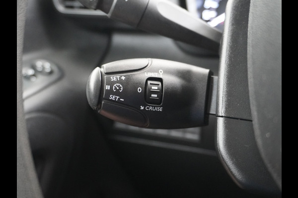Toyota PROACE CITY D102pk D-4D Navi Apple/Android ECC Pdc Bluetooth CruiseControl Elek.Ramen Airco Schuifdeur Rechts Usb Mistlampen Regensensor Aut.Verlichting Elek.inkl.spiegels Live 1.500kg Trekvermogen Origineel Nederlandse auto EURO 6