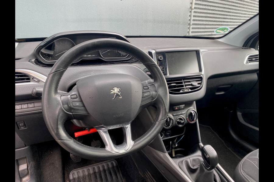 Peugeot 2008 BWJ 2018 | 1.2 PT 111PK Blue Lion | PANO | TREKHAAK | NAVI | AIRCO | CRUISE | PDC |