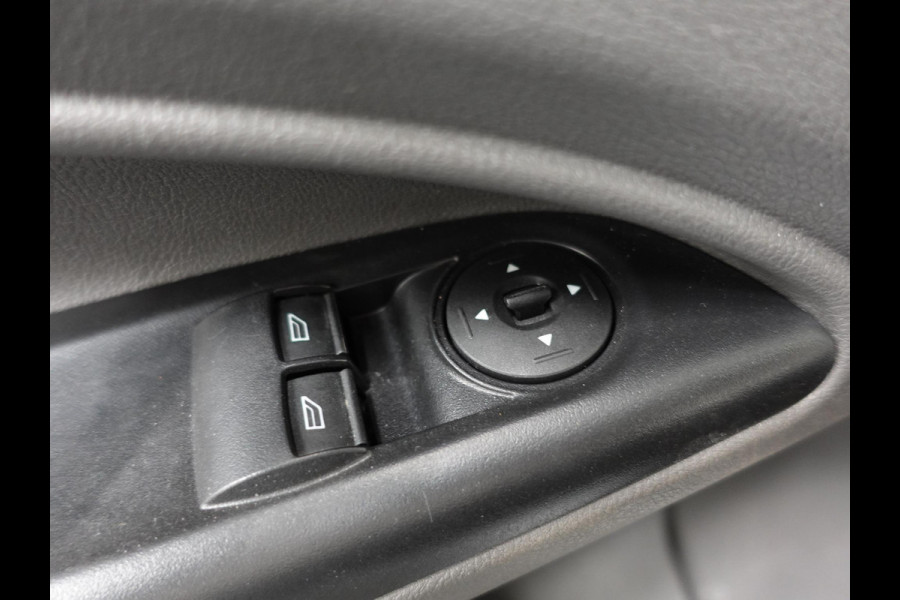 Ford Transit Connect 120pk Automaat Trend Navigatie Camera Apple Carplay/ Android auto  Parkeersensoren Cruise control Airco