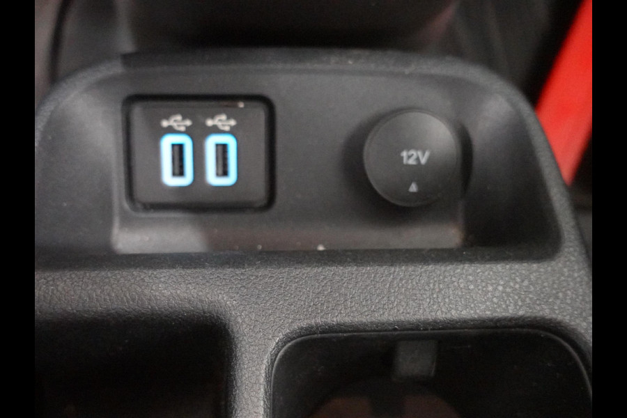 Ford Transit Connect 120pk Automaat Trend Navigatie Camera Apple Carplay/ Android auto  Parkeersensoren Cruise control Airco